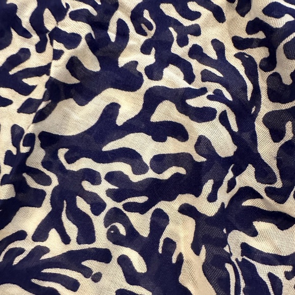 NWTs Lilly Pulitzer Infinity scarf - Picture 4 of 5